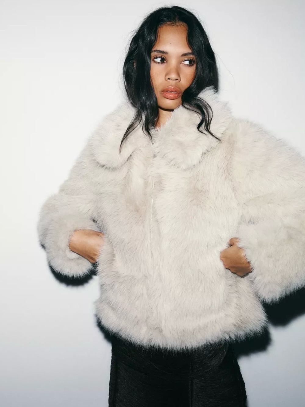 ZARA - NWT - SHORT FAUX FUR ZIP-UP COAT